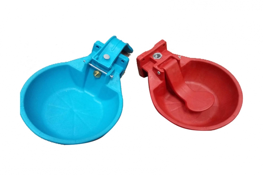 MC 3196 - PLASTIC ANIMAL WATERERS